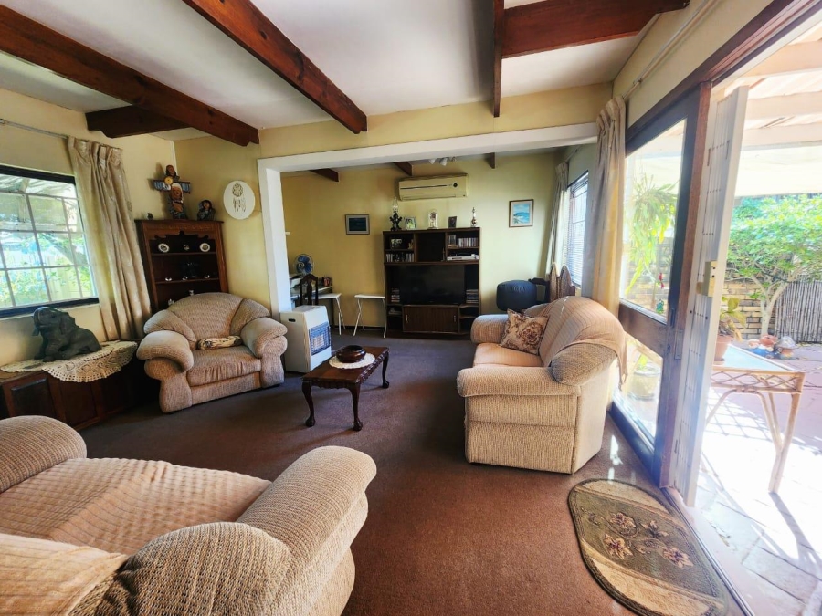 To Let 3 Bedroom Property for Rent in Bothasig Western Cape